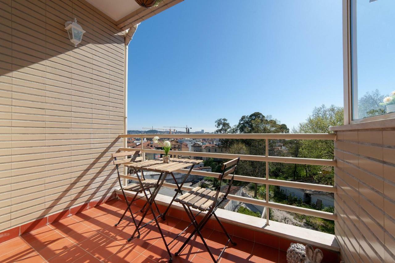 Sunny View To The Tower Apartment ปอร์โต ภายนอก รูปภาพ
