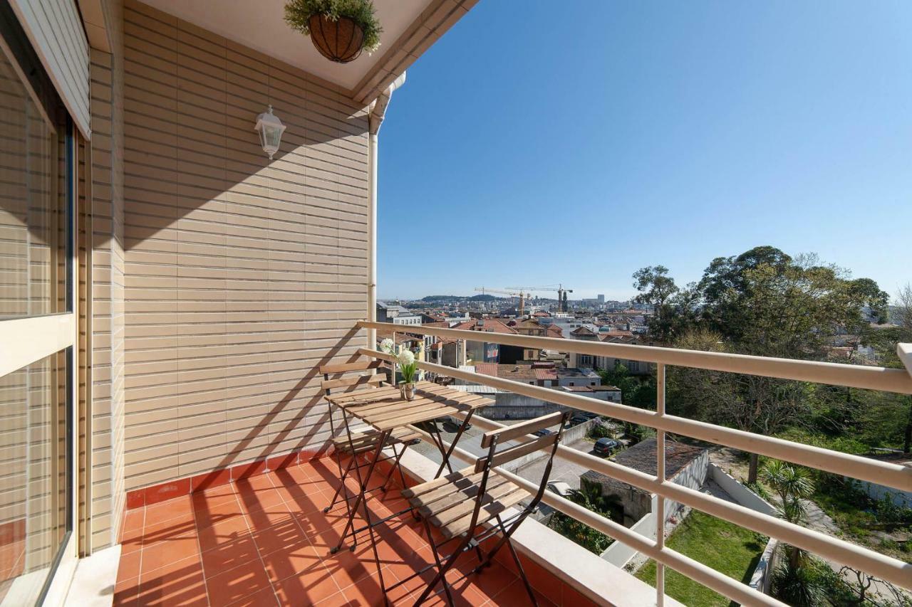 Sunny View To The Tower Apartment ปอร์โต ภายนอก รูปภาพ